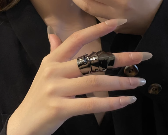 [FITS ALL] Vivienne Westwood Armor Ring