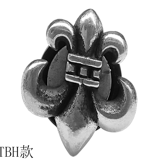 [MAGNETIC] CH Ear Rings