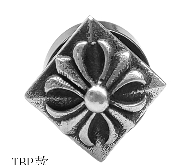 [MAGNETIC] CH Ear Rings