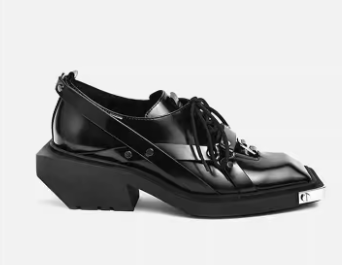 Metal Square Toe Shoe