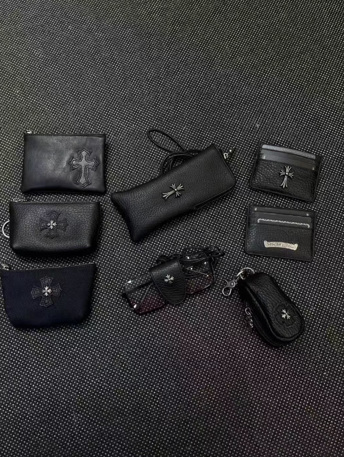 CH Pouches