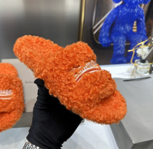 Balenciaga Fluffy Slipper