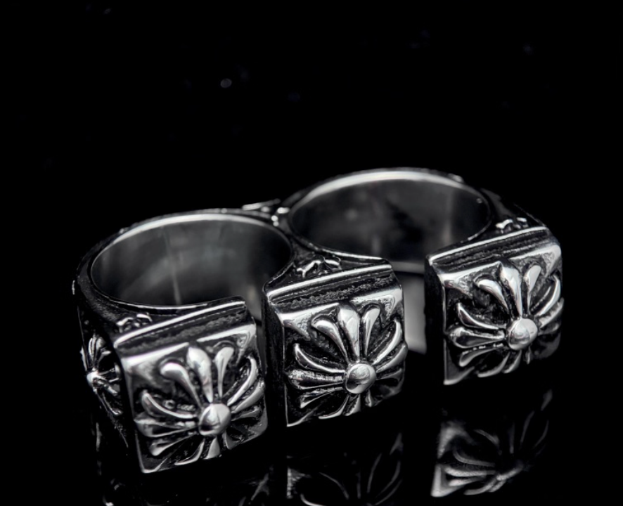 CH Double Finger Ring
