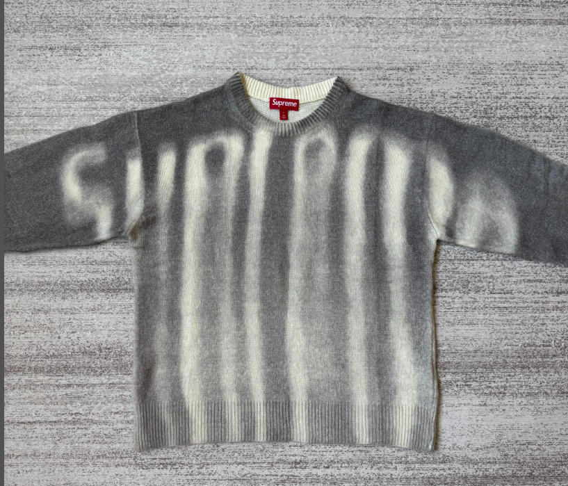 Supreme BLURRED LOGO Sweater