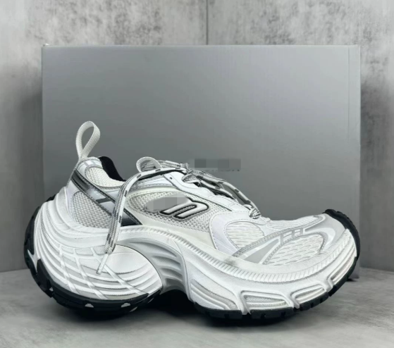 Balenciaga 10XL