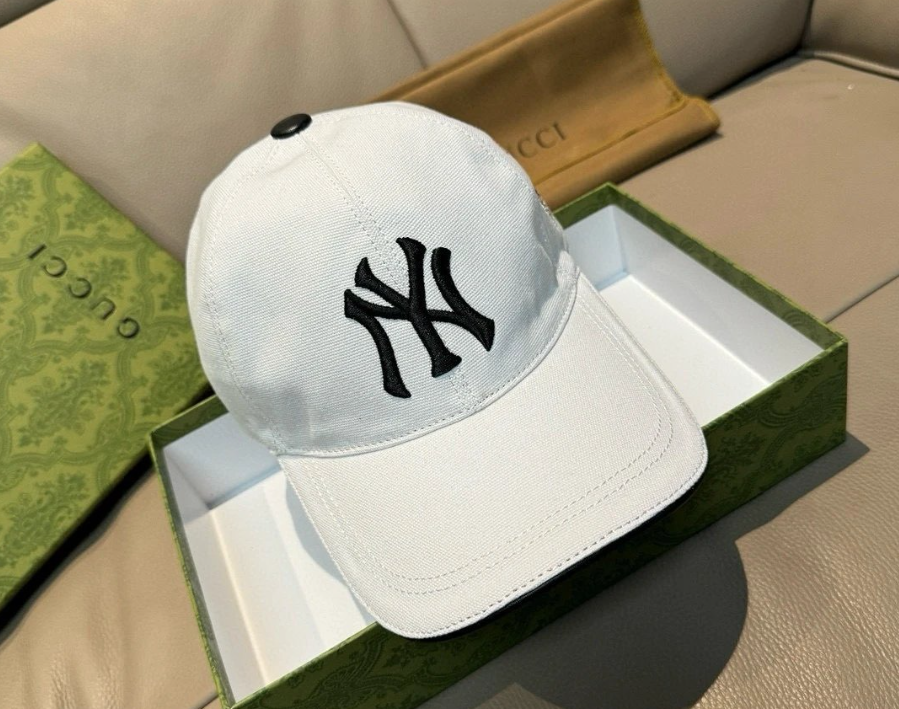 Gucci New York Cap