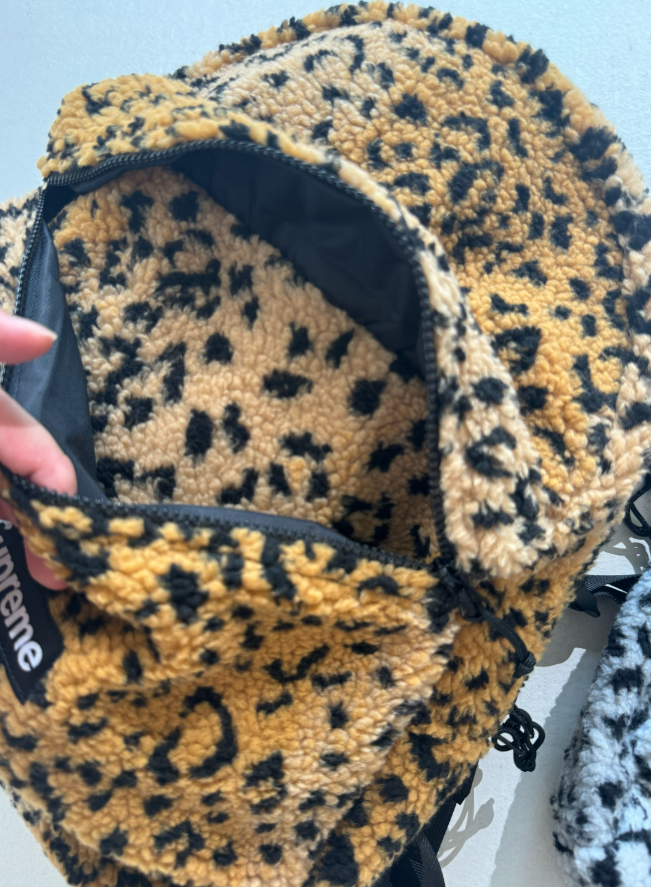 バッグ Supreme Leopard Fleece Backpack 17aw Supreme Leopard Fleece Backpack White - FW17 - US