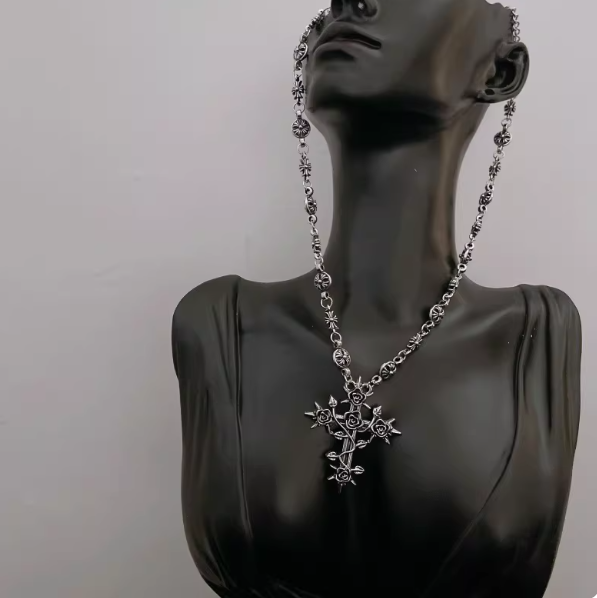 Budget Chrome Hearts Neckchain