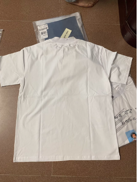 Kanye Yeezy Tshirt