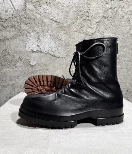424 combat-style leather boots